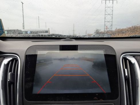 Used 2017 Chevrolet Malibu LT image 16