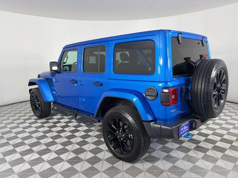 Used 2024 Jeep Wrangler Unlimited Sahara AWD/4WD image 5