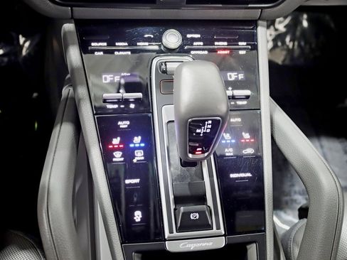 Used 2019 Porsche Cayenne image 21