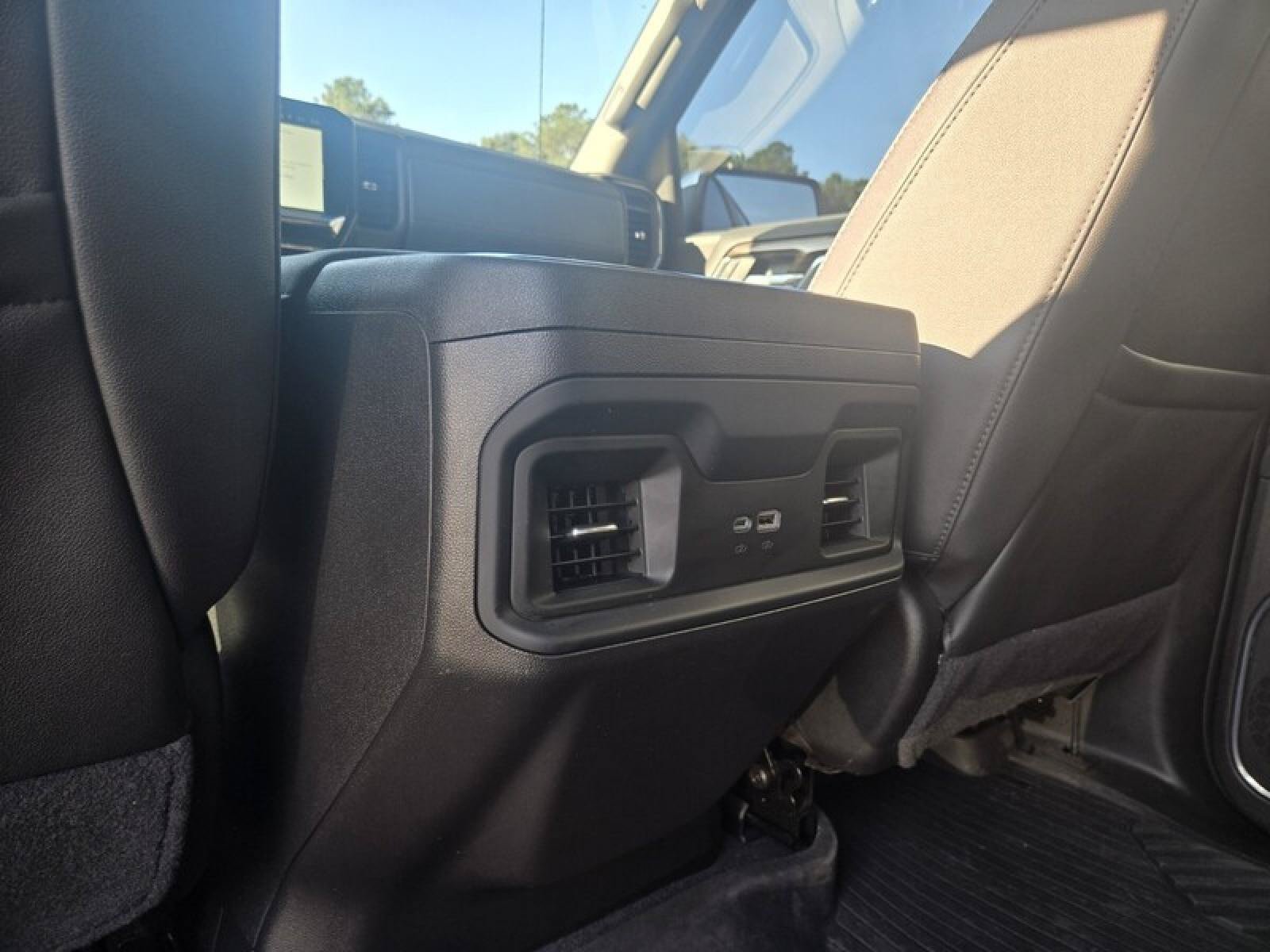 Used 2025 Chevrolet Silverado 1500 LT w/ Z71 Off-Road Package AWD/4WD image 24