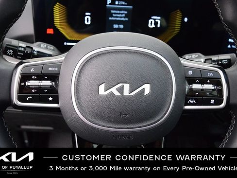 Certified 2025 Kia Sorento EX w/ Panoramic Sunroof Package AWD/4WD image 26