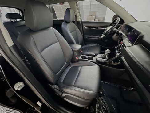 Used 2024 Kia Seltos EX image 31
