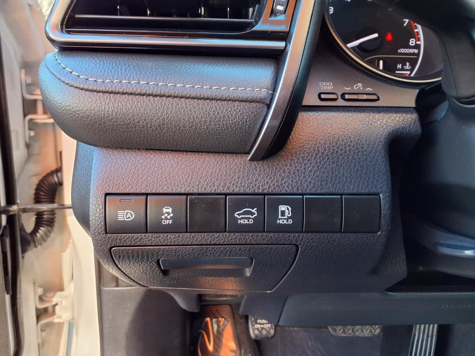 Certified 2024 Toyota Camry SE FWD image 15