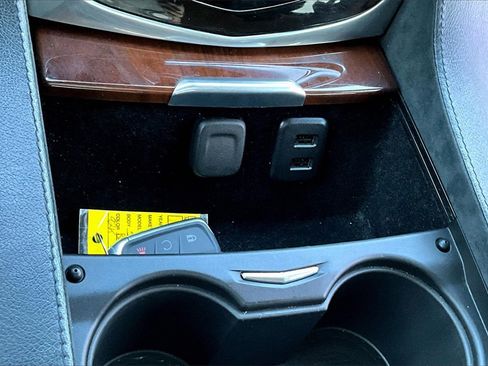 Used 2019 Cadillac Escalade Premium Luxury image 16