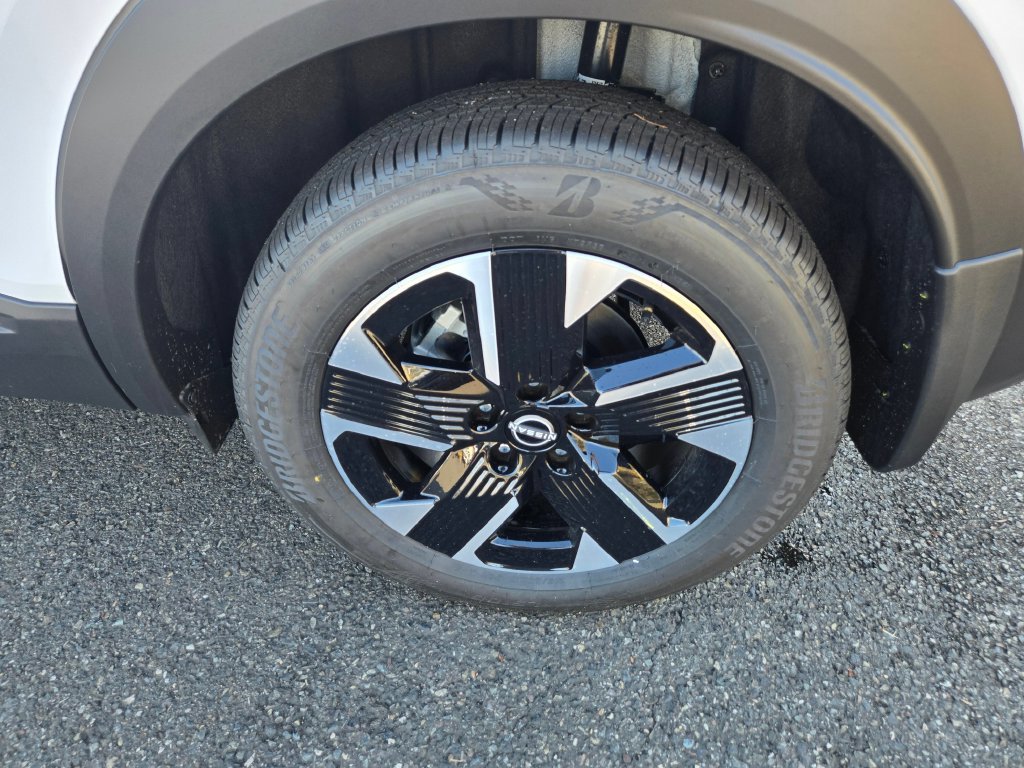 New 2026 Nissan Kicks SV w/ SV Premium Package AWD/4WD image 9