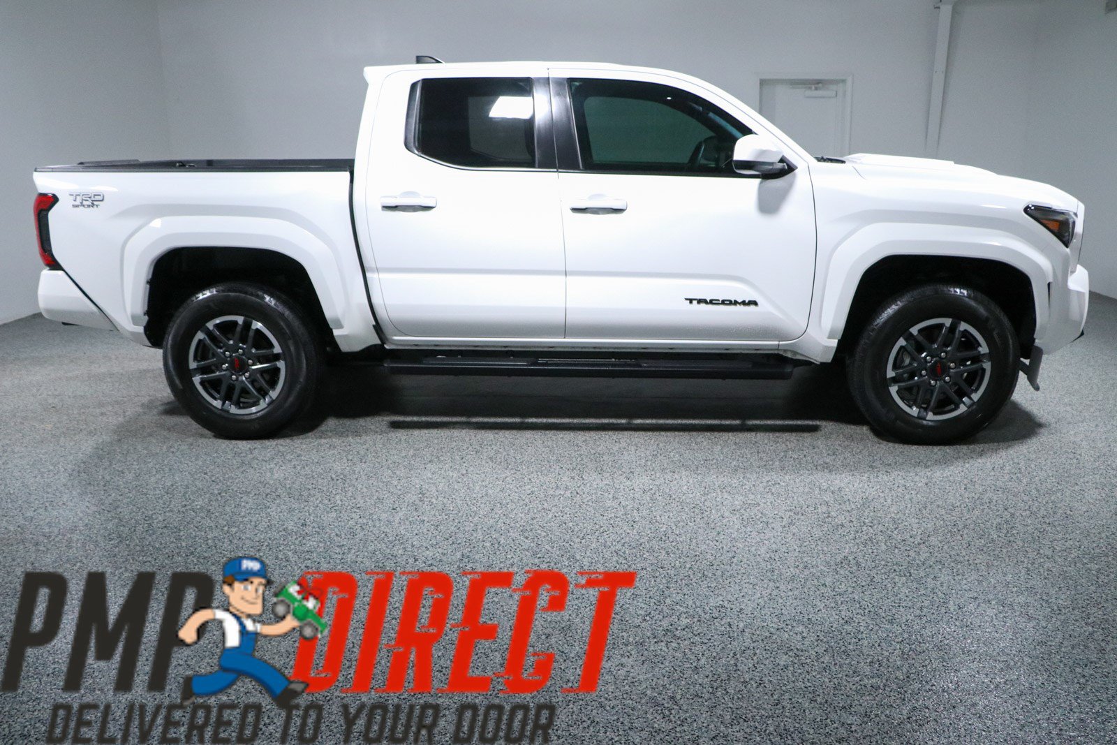 Used 2024 Toyota Tacoma TRD Sport AWD/4WD image 6