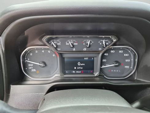 Used 2021 GMC Sierra 1500 2WD Crew Cab w/ Sierra Value Package image 37