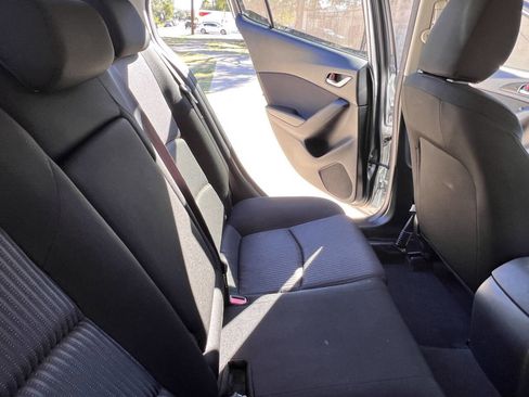 Used 2016 MAZDA MAZDA3 i Sport w/ Preferred Equipment Package image 23