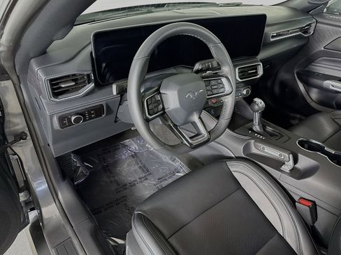 Used 2025 Ford Mustang GT Premium w/ GT Performance Package image 9