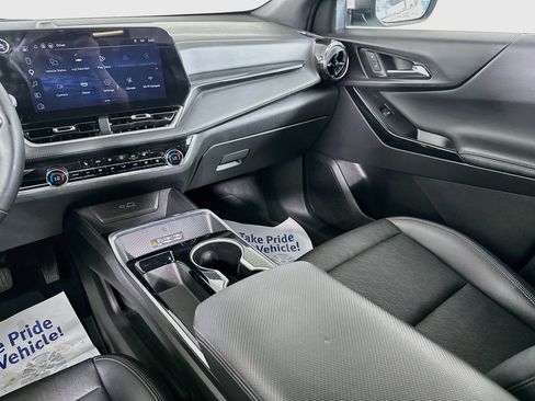 Used 2025 Chevrolet Equinox LT w/ Convenience Package II AWD/4WD image 22