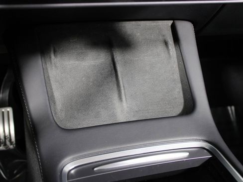 Used 2022 Tesla Model Y Performance image 14