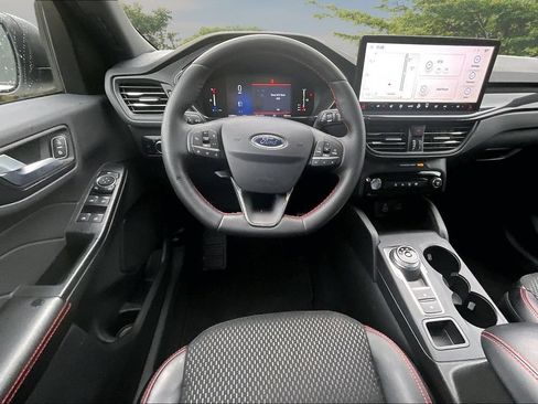 Used 2024 Ford Escape ST-Line w/ Tech Pack #1 AWD/4WD image 5