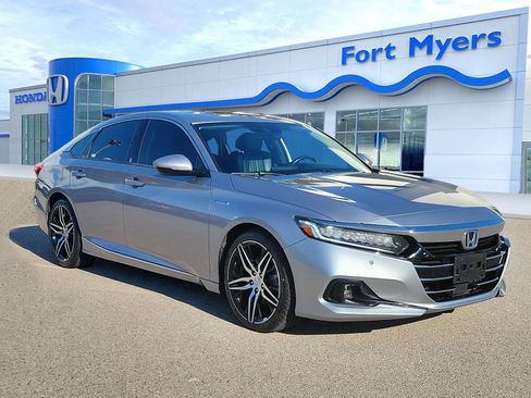 Used 2022 Honda Accord Touring image 1