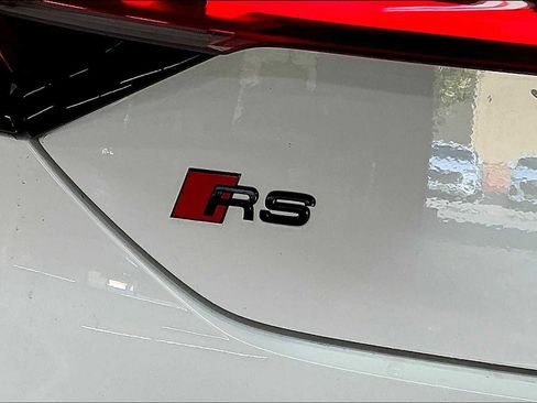 Used 2023 Audi RS e-tron GT w/ Carbon Performance Package image 11