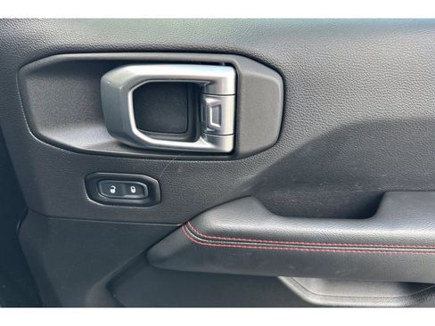 Used 2020 Jeep Wrangler Unlimited Rubicon w/ Safety Group image 20