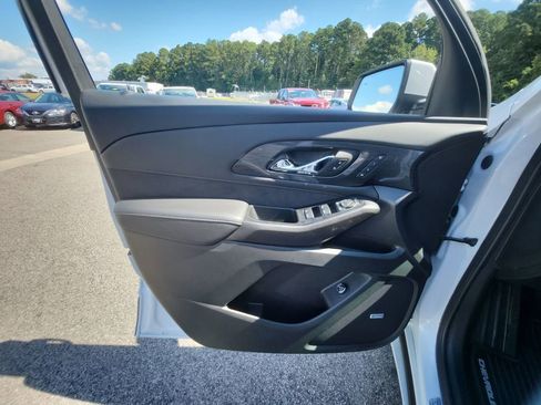 Certified 2023 Chevrolet Traverse High Country image 27