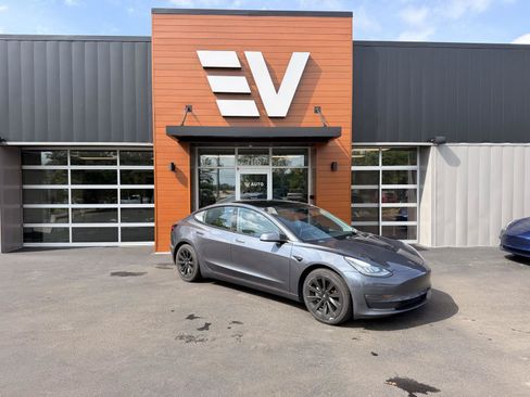 Used 2021 Tesla Model 3 Long Range AWD/4WD image 1
