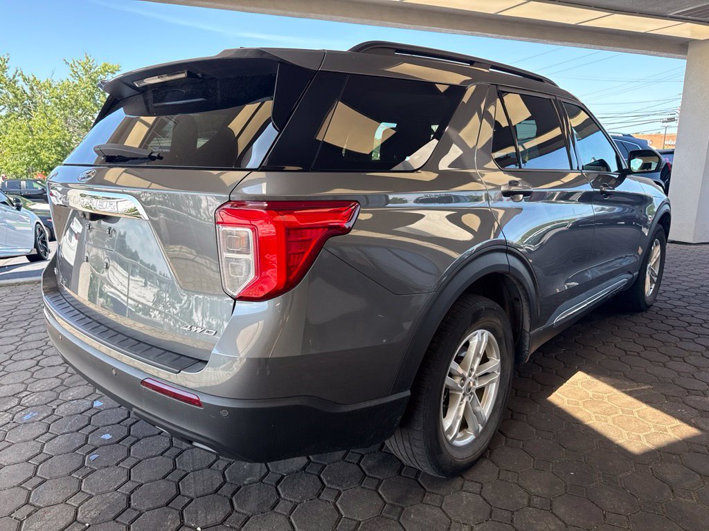 Certified 2023 Ford Explorer XLT AWD/4WD image 6
