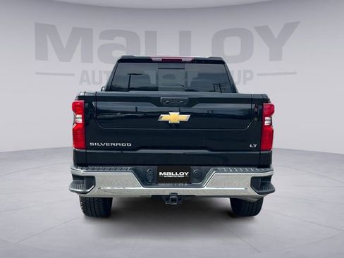 Used 2025 Chevrolet Silverado 1500 LT w/ Convenience Package II image 4