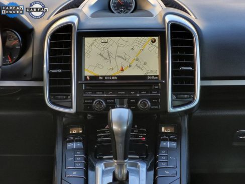 Used 2012 Porsche Cayenne image 33