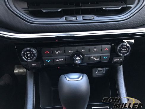 New 2026 Jeep Compass Limited image 19