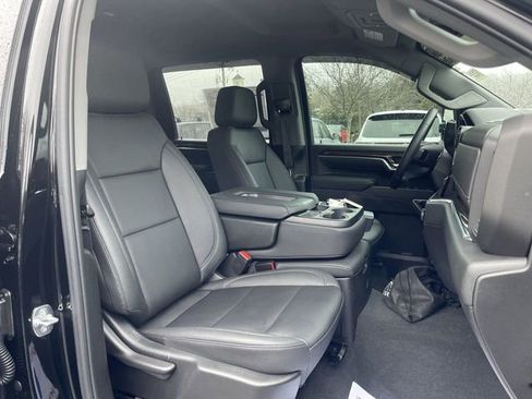 Used 2025 Chevrolet Silverado 2500 LT w/ Trail Boss Package image 27