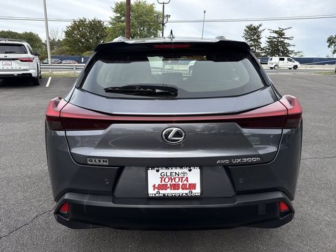 Used 2025 Lexus UX 300h AWD image 20