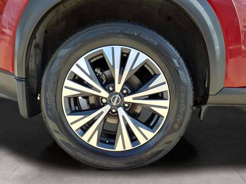 Used 2023 Nissan Rogue SV image 19