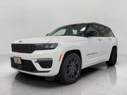 Used 2025 Jeep Grand Cherokee Summit w/ Obsidian Package AWD/4WD image 12