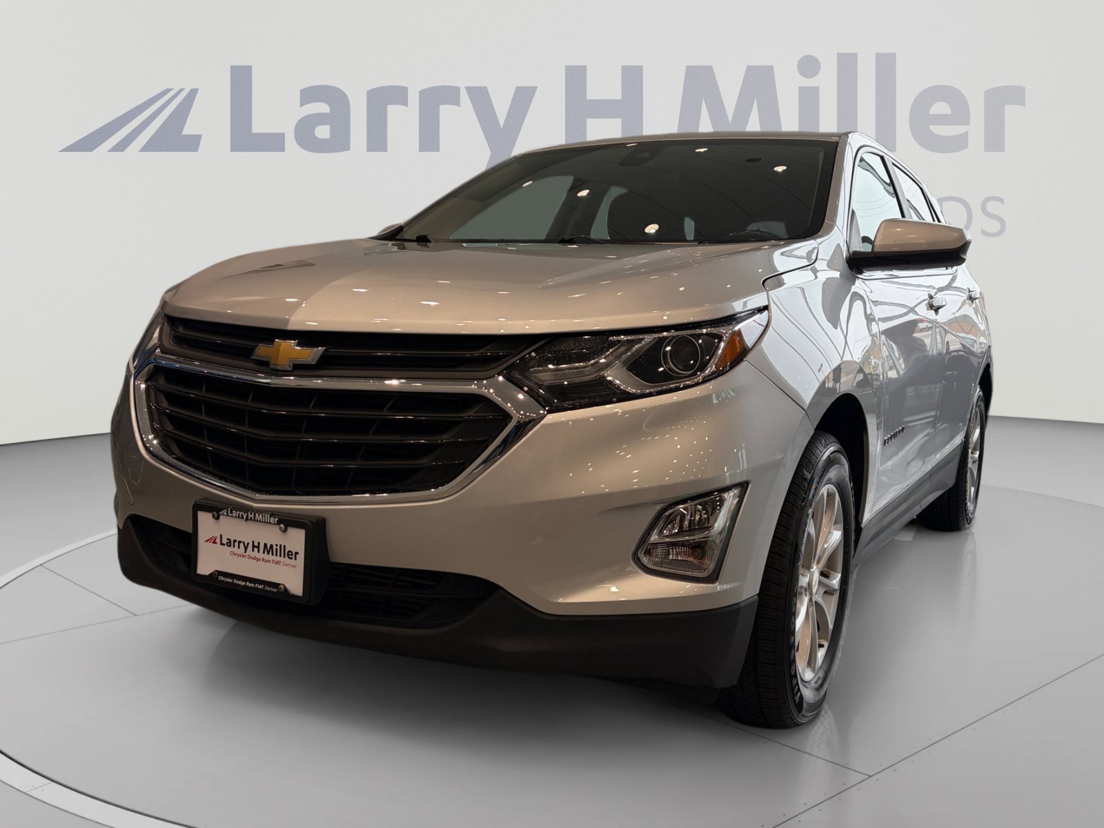 Used 2021 Chevrolet Equinox LT w/ Driver Convenience Package AWD/4WD image 1