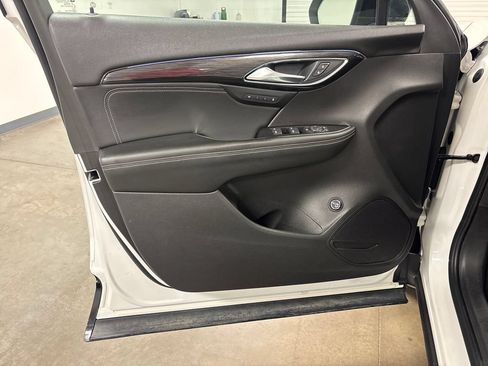 Used 2023 Buick Envision Essence w/ Sport Touring Package FWD image 20