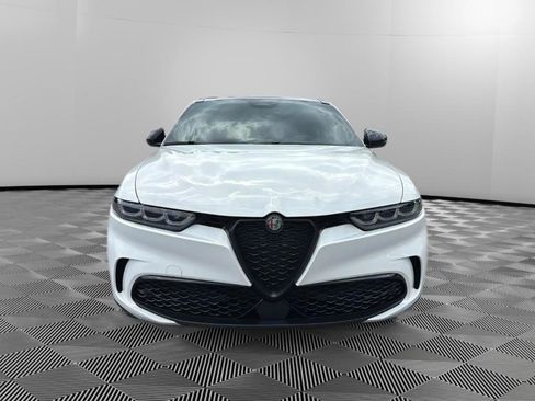 Used 2025 Alfa Romeo Tonale w/ Premium Package AWD/4WD image 7