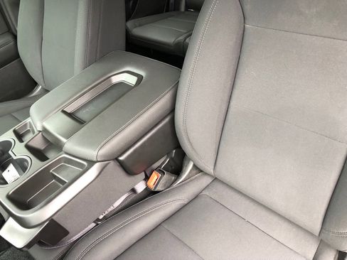 Used 2021 Chevrolet Tahoe 4WD w/ Remote Keyless Entry Package image 17