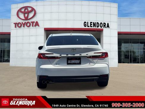 Certified 2025 Toyota Camry SE FWD image 9