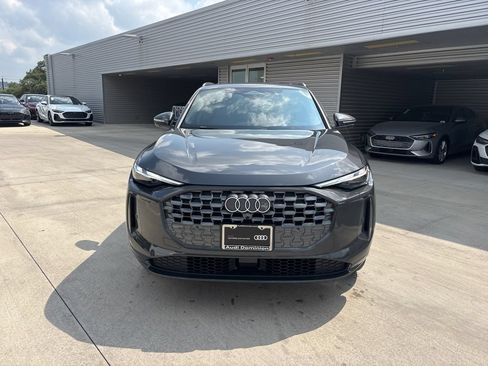 Certified 2025 Audi Q5 Premium w/ Convenience Package AWD/4WD image 2