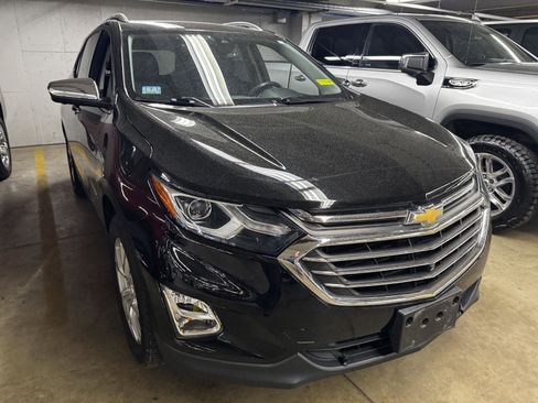 Used 2020 Chevrolet Equinox Premier AWD/4WD image 1