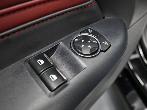 Used 2025 Ford Mustang GT Premium RWD image 11