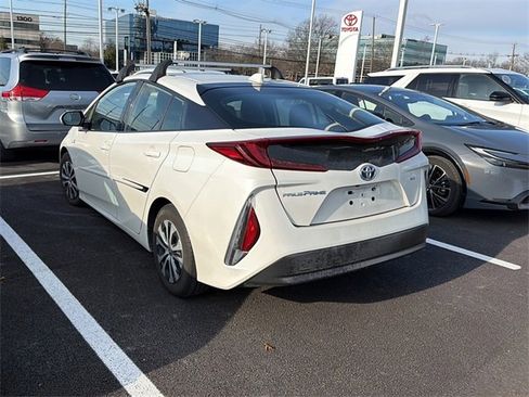 Certified 2020 Toyota Prius Prime XLE image 2