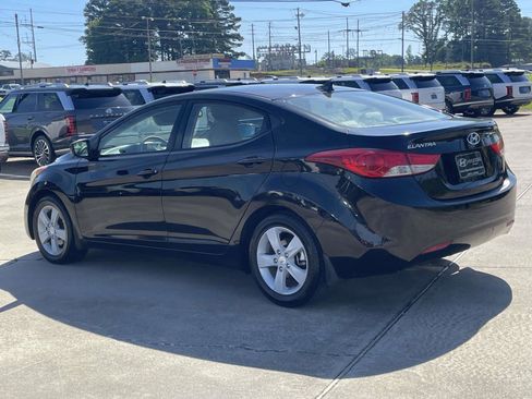 Used 2013 Hyundai Elantra GLS w/ Preferred Pkg FWD image 4