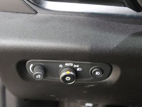 Used 2019 Chevrolet Traverse LT w/ LPO, Midnight Edition AWD/4WD image 15