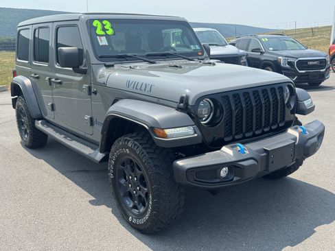 Used 2023 Jeep Wrangler Unlimited w/ Sun & Screen Package AWD/4WD image 4