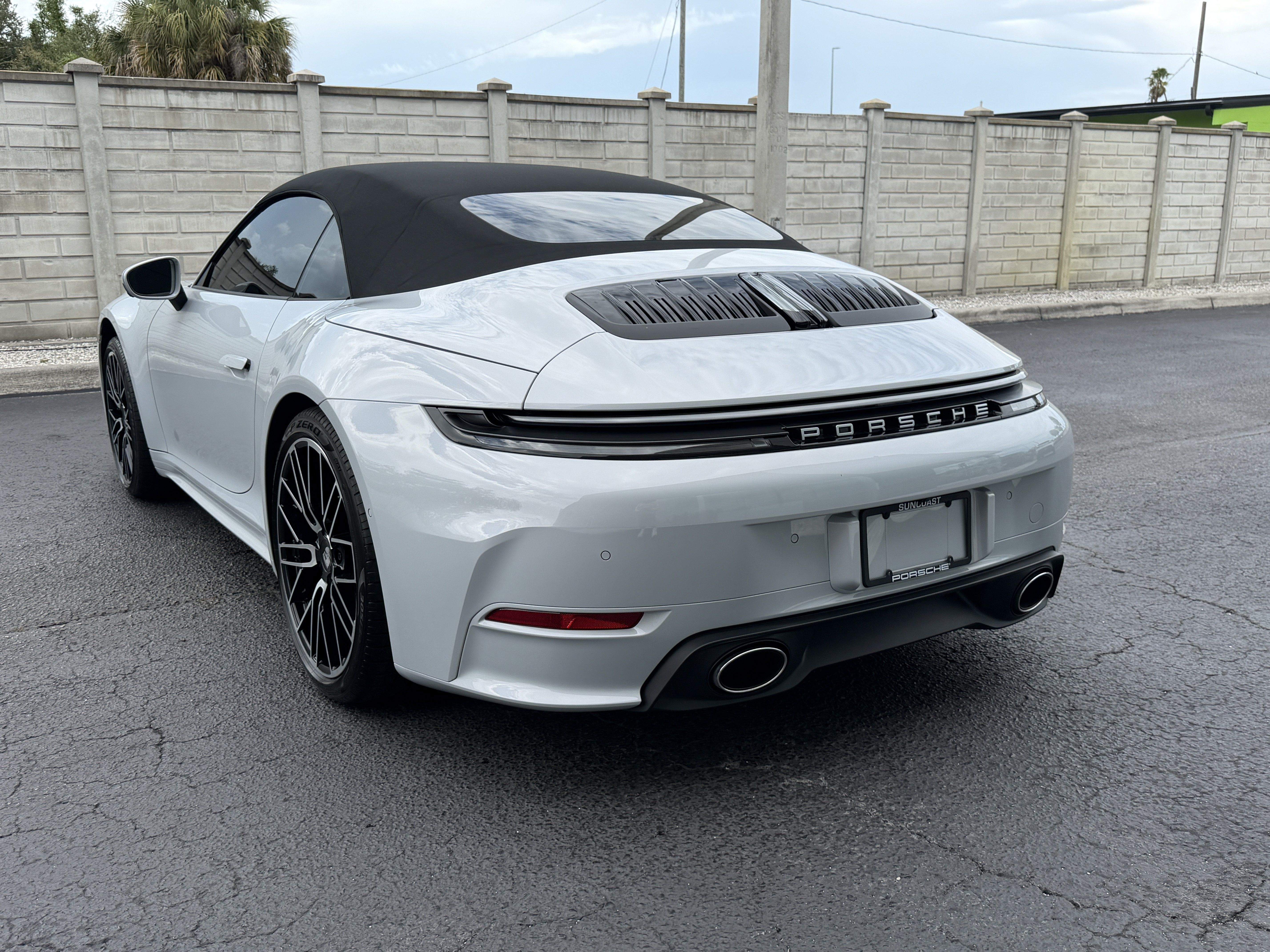 Certified 2026 Porsche 911 Carrera RWD image 3