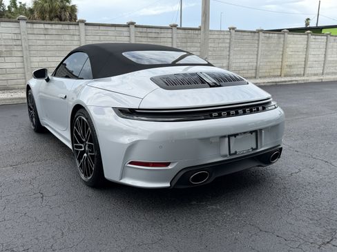Certified 2026 Porsche 911 Carrera RWD image 3