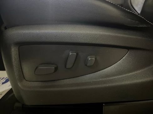 Used 2016 GMC Yukon SLT w/ Open Road Package AWD/4WD image 14