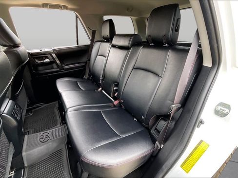 Used 2024 Toyota 4Runner TRD Off-Road Premium w/ Moonroof Package AWD/4WD image 20