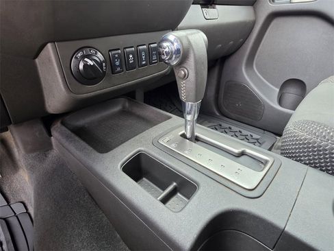 Used 2019 Nissan Frontier PRO-4X image 17