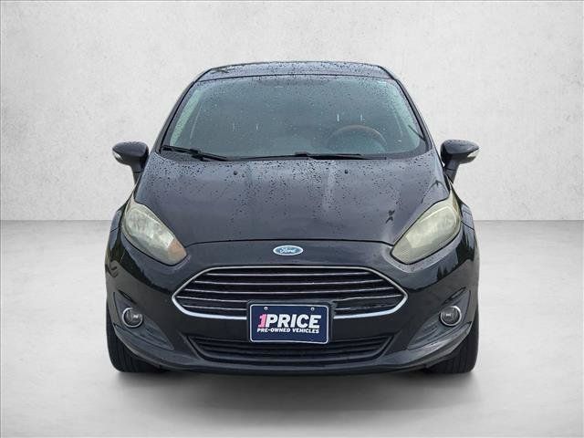 Used 2015 Ford Fiesta SE w/ Equipment Group 201A FWD image 2