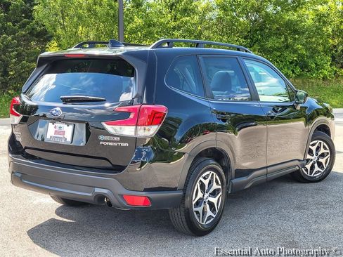 Used 2024 Subaru Forester Premium AWD/4WD image 7