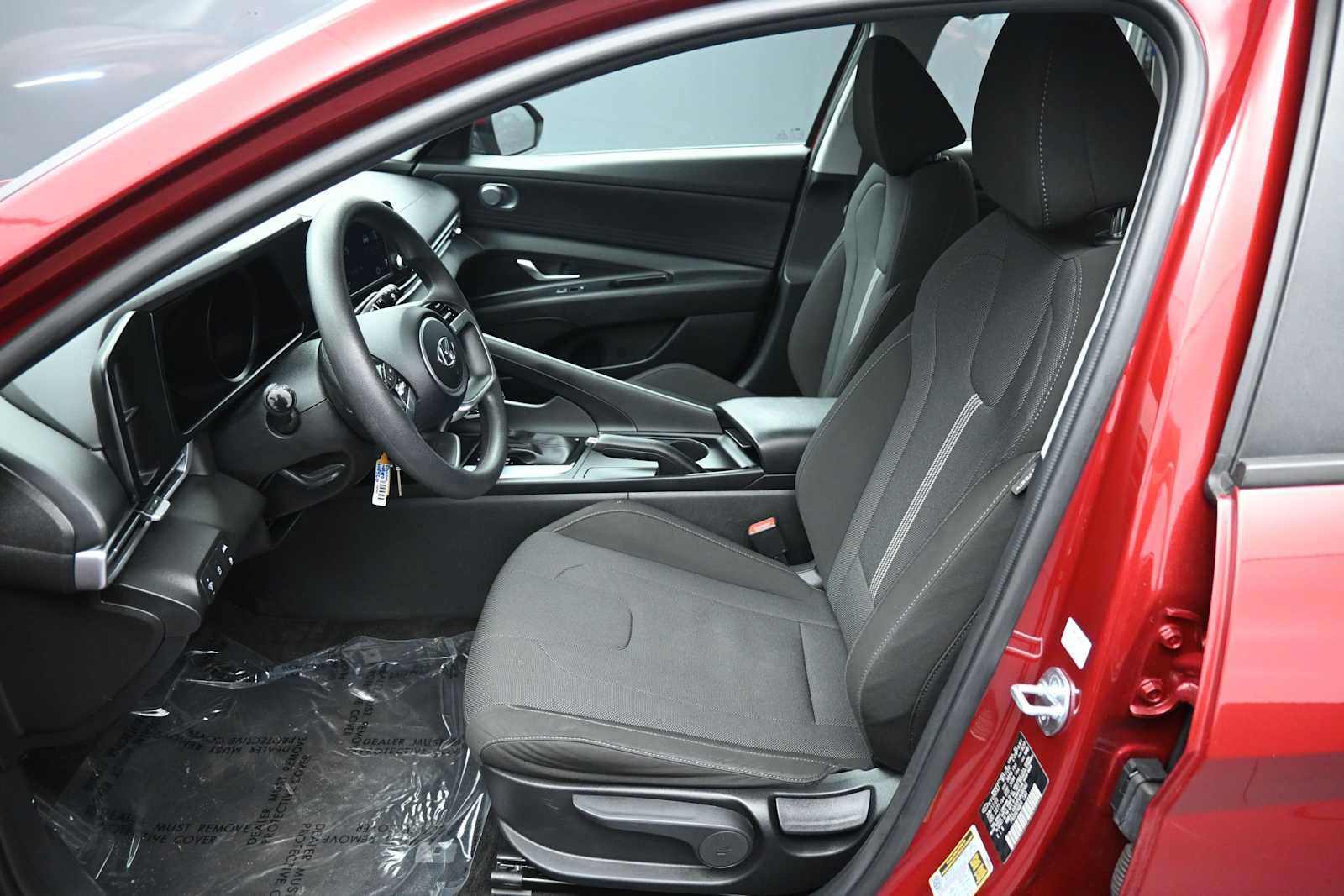 Certified 2023 Hyundai Elantra SE FWD image 18