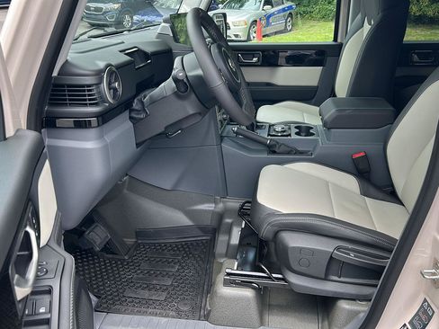 New 2025 INEOS Grenadier AWD/4WD image 11